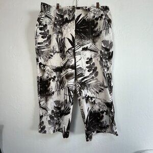 Chico's Womens Black White Abstract Print Capri Pants Size 3 Stretch Casual